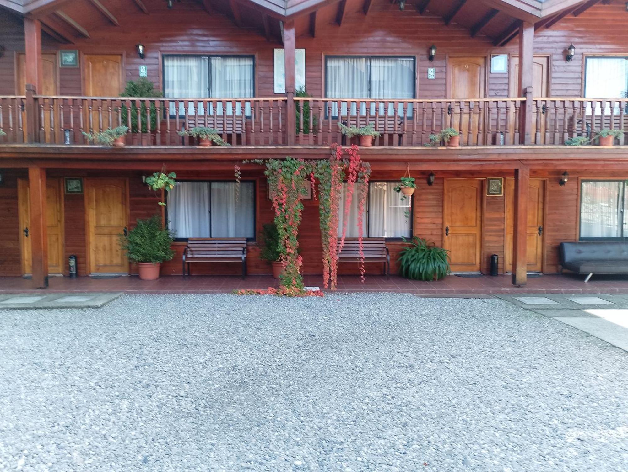 Apart-Hotel Colonia-Koenigsberg Estacionamiento Deptos Completos Ubicado En El Centro De Valdivia Aire Acondicionado Екстериор снимка